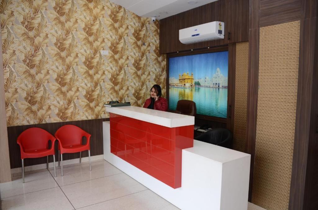 Hotel Robin Inn Αμριτσάρ Εξωτερικό φωτογραφία