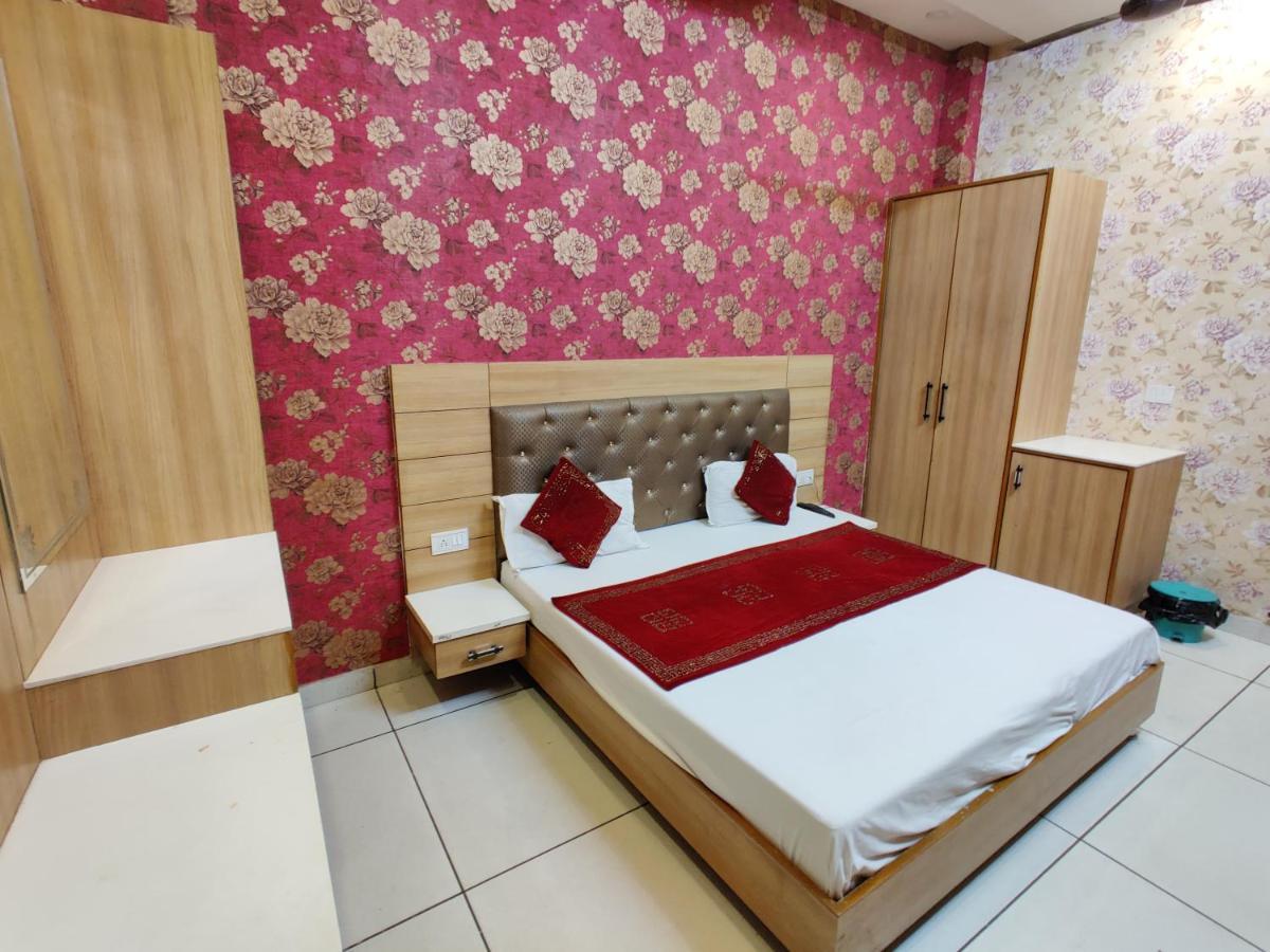Hotel Robin Inn Αμριτσάρ Εξωτερικό φωτογραφία