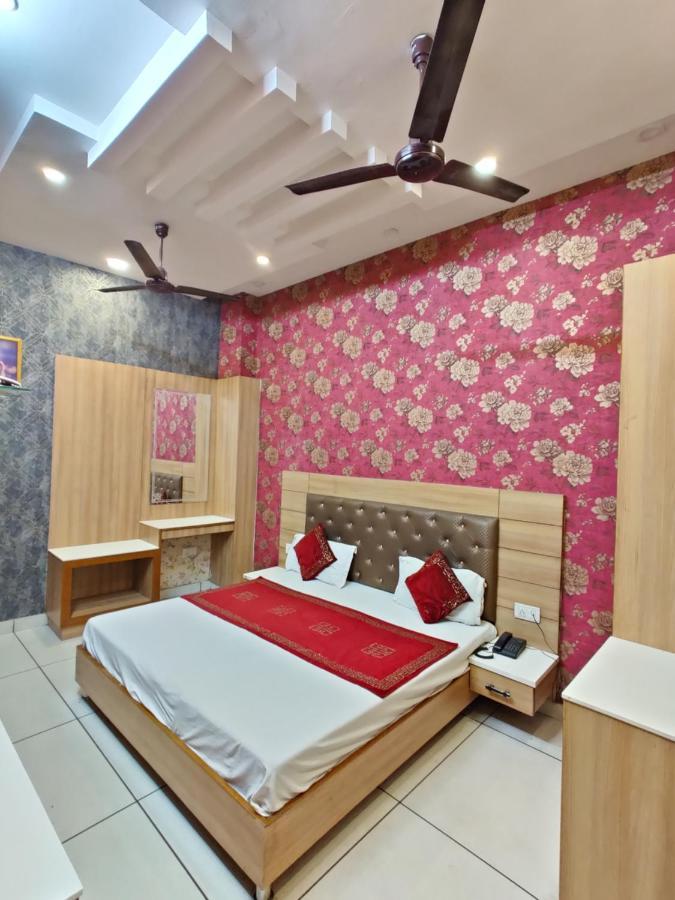 Hotel Robin Inn Αμριτσάρ Εξωτερικό φωτογραφία