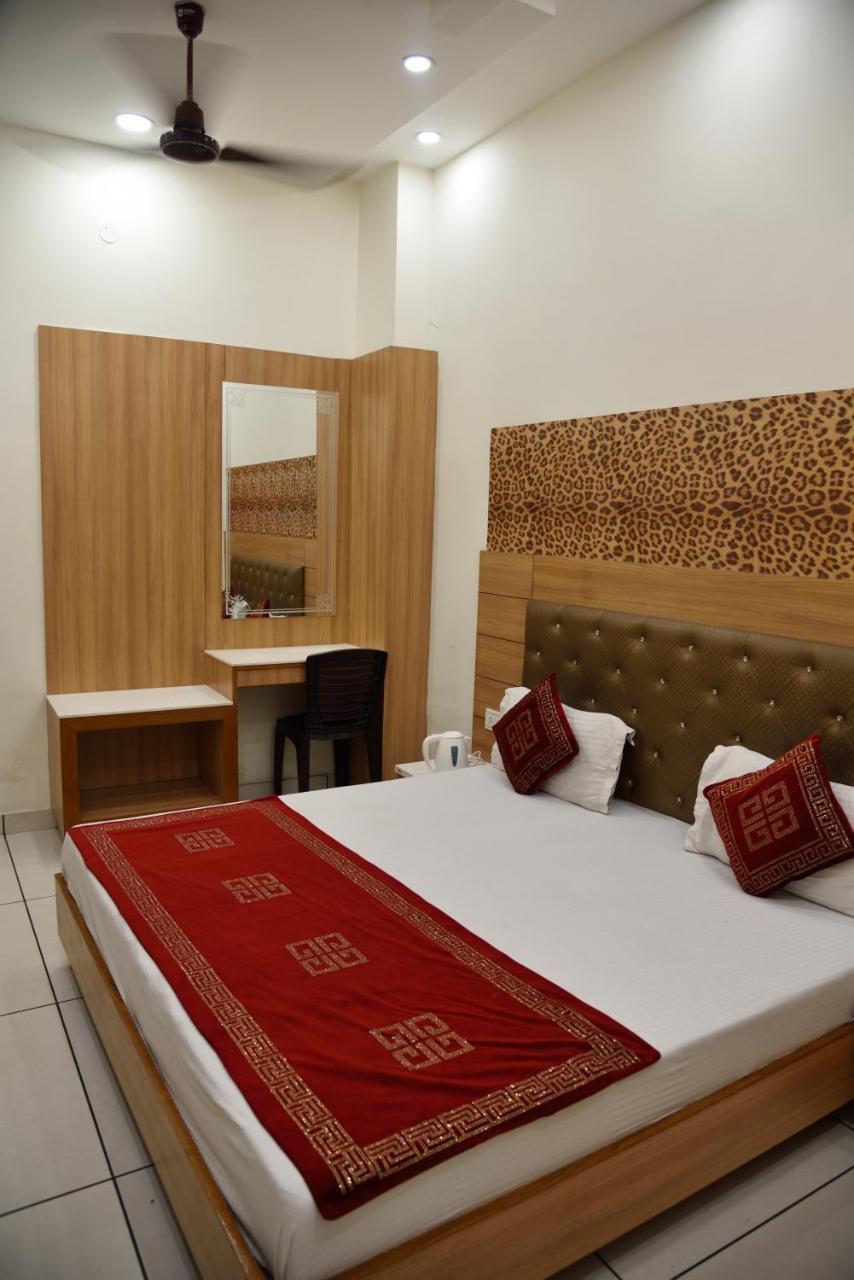 Hotel Robin Inn Αμριτσάρ Εξωτερικό φωτογραφία