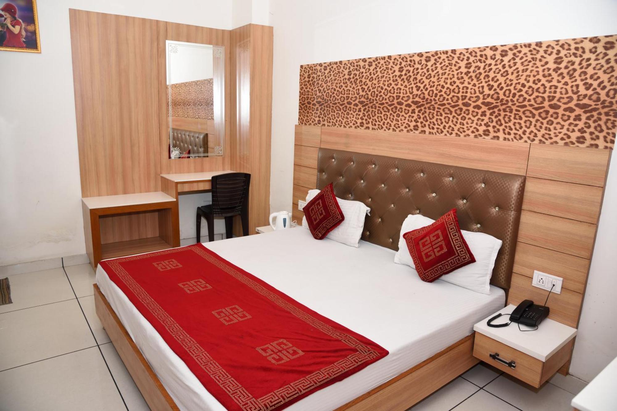 Hotel Robin Inn Αμριτσάρ Εξωτερικό φωτογραφία