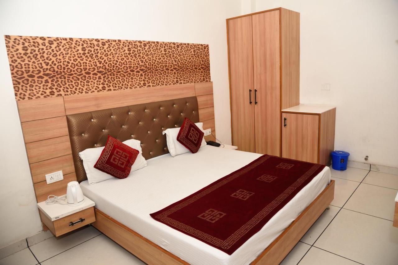 Hotel Robin Inn Αμριτσάρ Εξωτερικό φωτογραφία